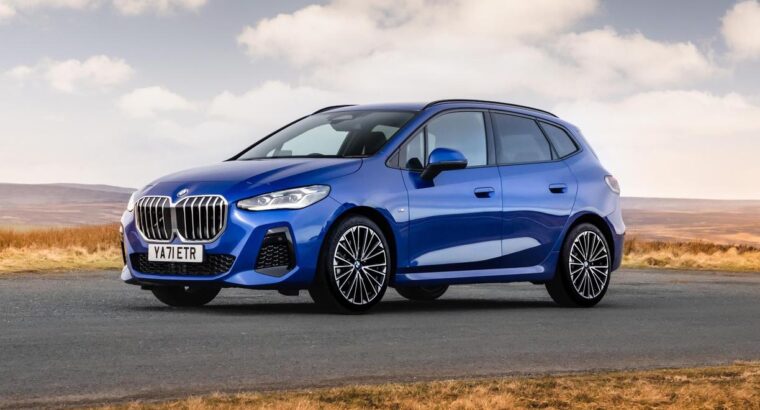 سيارة بي إم دبليو الفئة الثالثة الرياضية والأنيقة للبيع